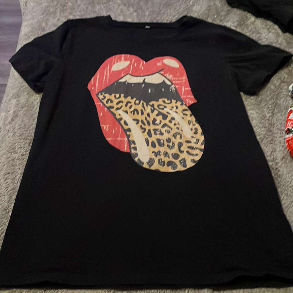 Not Sure Where It’s From Size Medium Stretchy Com… - image 1